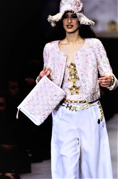 Look 15